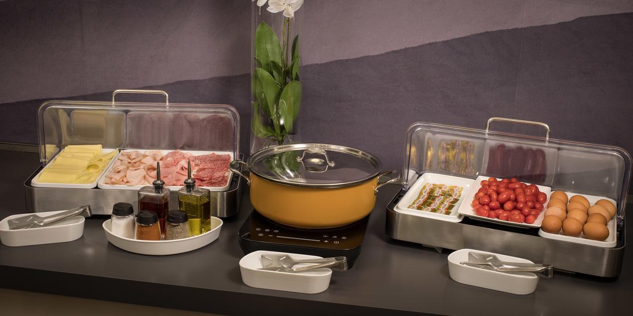 Hotel The Cube Fidenza Ngoại thất bức ảnh