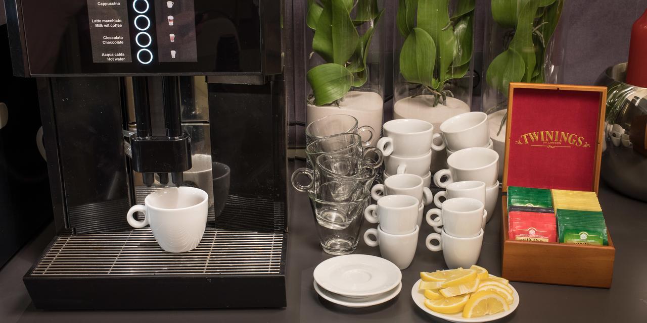 Hotel The Cube Fidenza Ngoại thất bức ảnh
