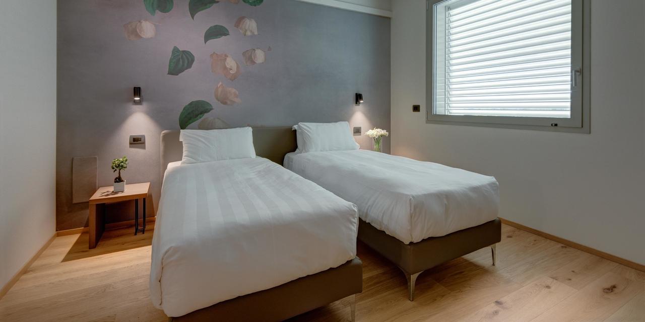 Hotel The Cube Fidenza Ngoại thất bức ảnh