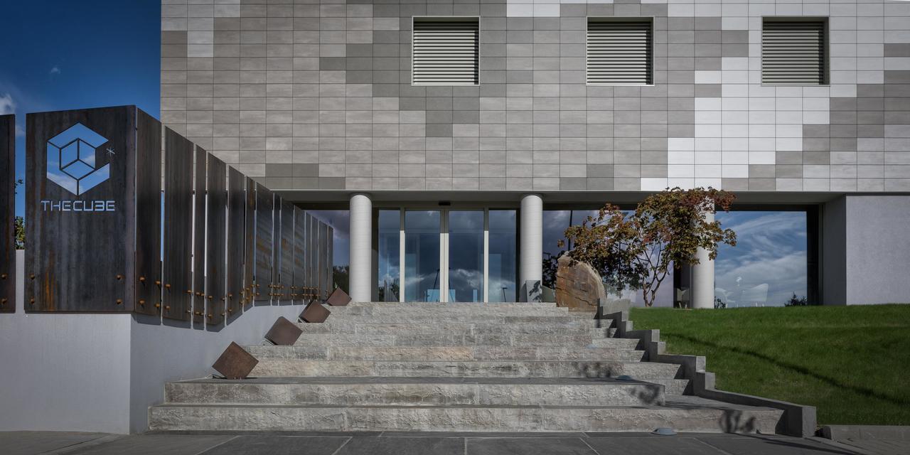 Hotel The Cube Fidenza Ngoại thất bức ảnh