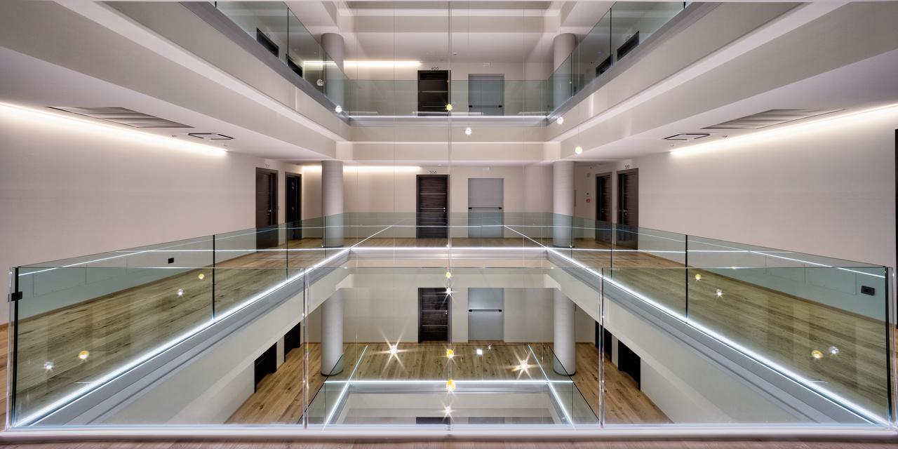 Hotel The Cube Fidenza Ngoại thất bức ảnh