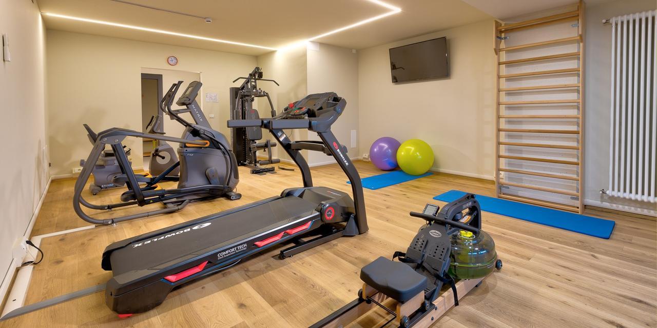 Hotel The Cube Fidenza Ngoại thất bức ảnh