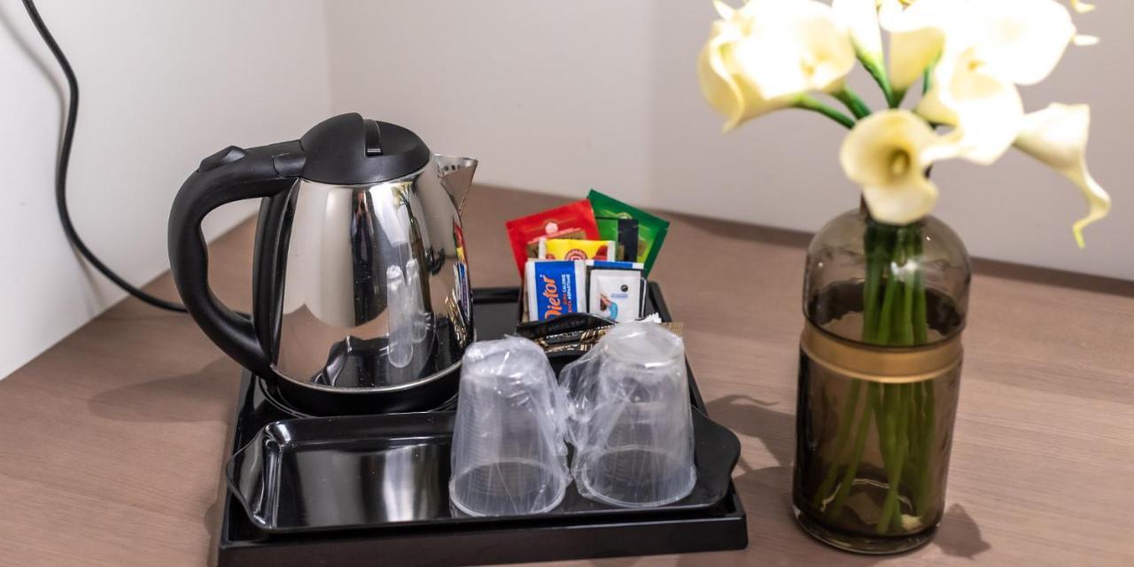 Hotel The Cube Fidenza Ngoại thất bức ảnh
